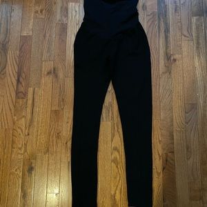 Isabella Oliver for a Pea in the Pod Maternity Pants